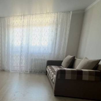 Сдается 1-комнатная квартира, 37 м²
