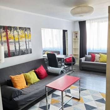 Сдается 1-комнатная квартира, 42 м²