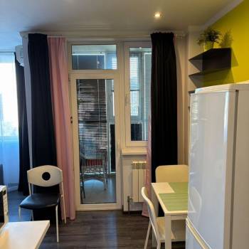 Сдается 1-комнатная квартира, 42 м²