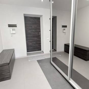Сдается 2-х комнатная квартира, 60 м²