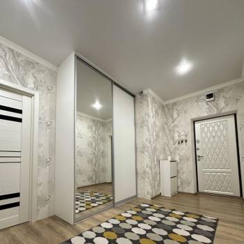 Сдается 2-х комнатная квартира, 65 м²