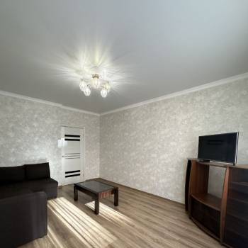 Сдается 2-х комнатная квартира, 65 м²