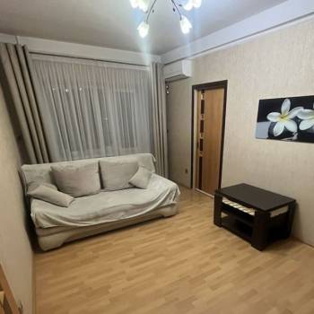 Сдается 2-х комнатная квартира, 43 м²
