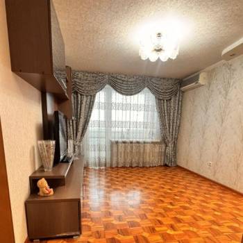 Сдается Многокомнатная квартира, 65 м²