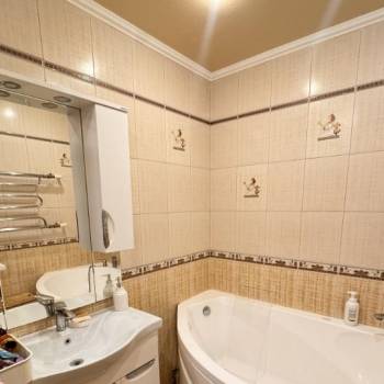 Сдается Многокомнатная квартира, 65 м²