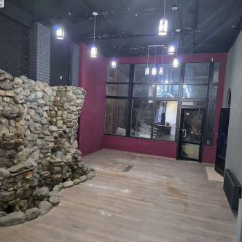 Сдается Нежилое помещение, 600 м²