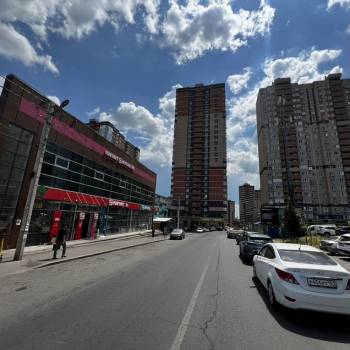 Сдается Нежилое помещение, 300 м²