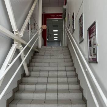 Сдается Нежилое помещение, 300 м²