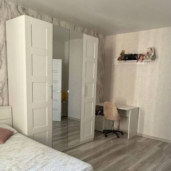 Продается 1-комнатная квартира, 38,6 м²