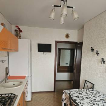 Сдается Многокомнатная квартира, 58 м²