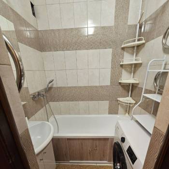 Сдается Многокомнатная квартира, 58 м²