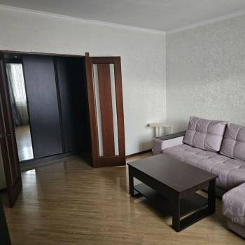 Сдается Многокомнатная квартира, 58 м²
