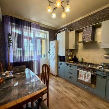Продается 2-х комнатная квартира, 56,5 м²