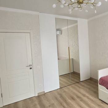 Продается Многокомнатная квартира, 112 м²