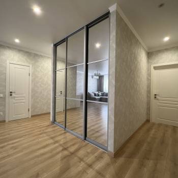 Продается Многокомнатная квартира, 112 м²
