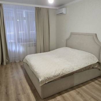 Продается Многокомнатная квартира, 112 м²