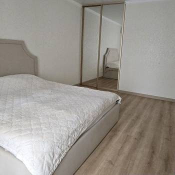 Продается Многокомнатная квартира, 112 м²