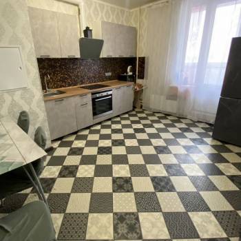 Сдается Многокомнатная квартира, 76 м²
