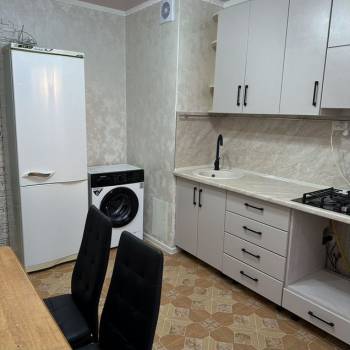 Сдается Многокомнатная квартира, 64 м²
