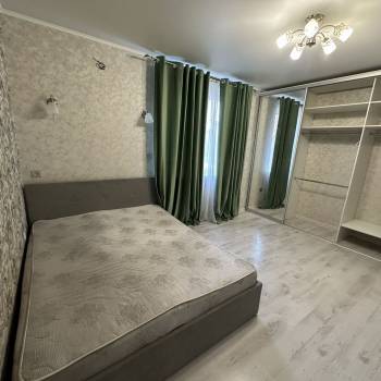 Продается 2-х комнатная квартира, 72 м²