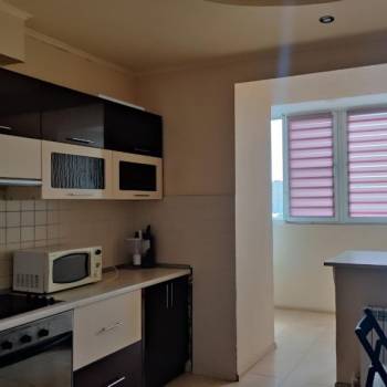 Сдается 1-комнатная квартира, 50 м²