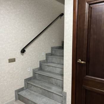 Продается 1-комнатная квартира, 122 м²