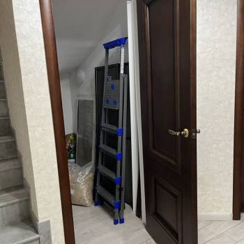 Продается 1-комнатная квартира, 122 м²