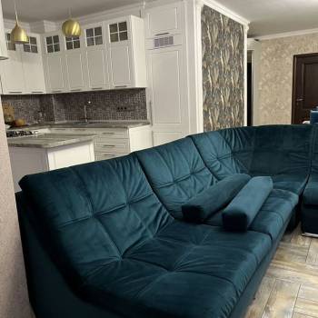 Продается 1-комнатная квартира, 122 м²