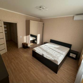 Сдается 2-х комнатная квартира, 55 м²