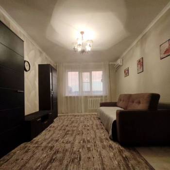 Сдается Многокомнатная квартира, 65 м²