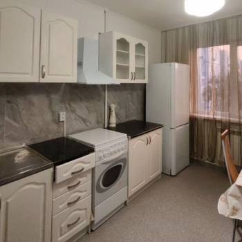 Сдается Многокомнатная квартира, 65 м²