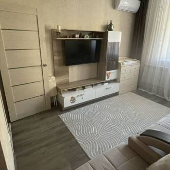 Продается 1-комнатная квартира, 35,8 м²