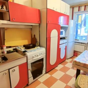 Продается 1-комнатная квартира, 37 м²