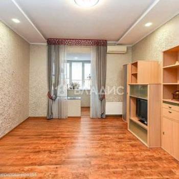 Продается 1-комнатная квартира, 37 м²