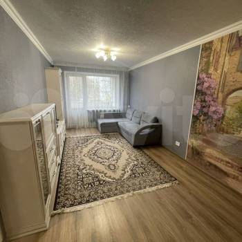 Сдается Многокомнатная квартира, 64 м²