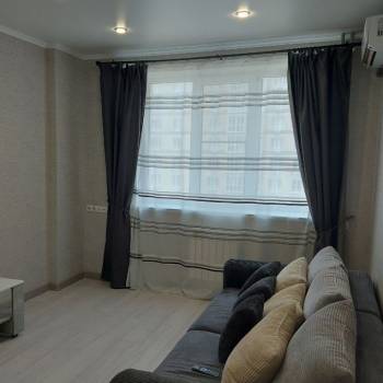 Сдается 1-комнатная квартира, 41 м²