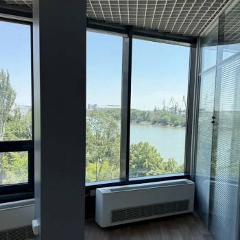 Продается Офис, 105 м²