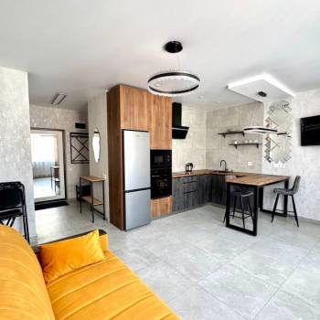 Сдается 1-комнатная квартира, 35 м²