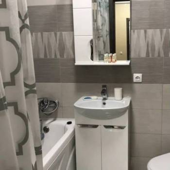 Продается 1-комнатная квартира, 35 м²