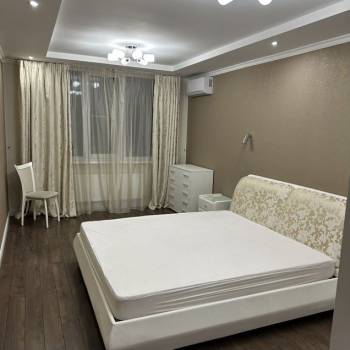 Сдается 2-х комнатная квартира, 80 м²