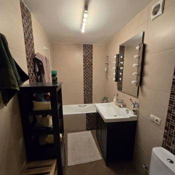 Продается 2-х комнатная квартира, 80,3 м²