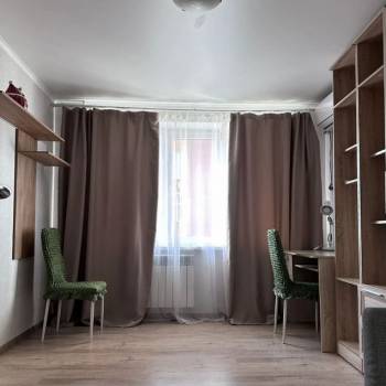 Сдается Многокомнатная квартира, 60 м²