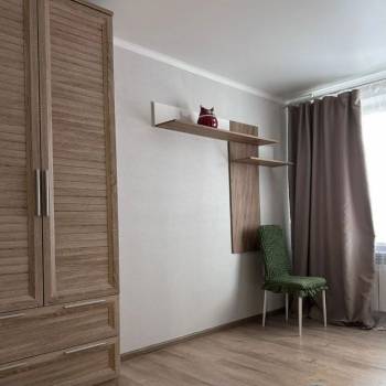 Сдается Многокомнатная квартира, 60 м²