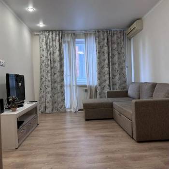 Сдается Многокомнатная квартира, 60 м²