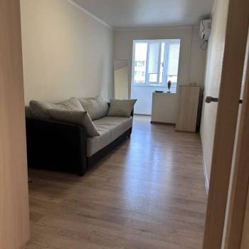 Сдается Многокомнатная квартира, 60 м²