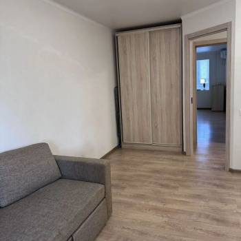 Сдается Многокомнатная квартира, 60 м²