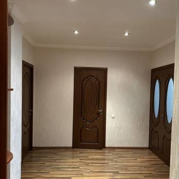 Сдается Многокомнатная квартира, 90 м²