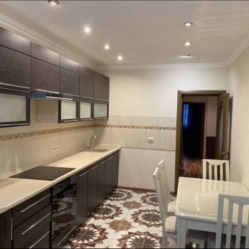 Сдается Многокомнатная квартира, 90 м²