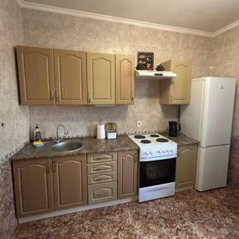 Сдается 1-комнатная квартира, 40 м²