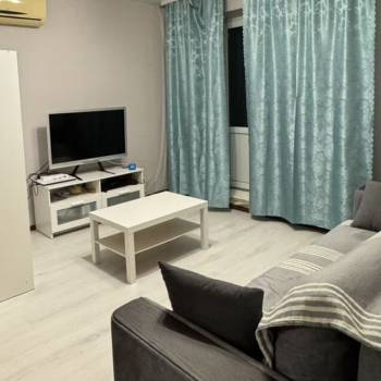 Продается 1-комнатная квартира, 36 м²